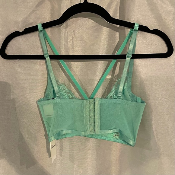 Revamped/Urban Planet lace bandeau/crop top - Picture 2 of 7